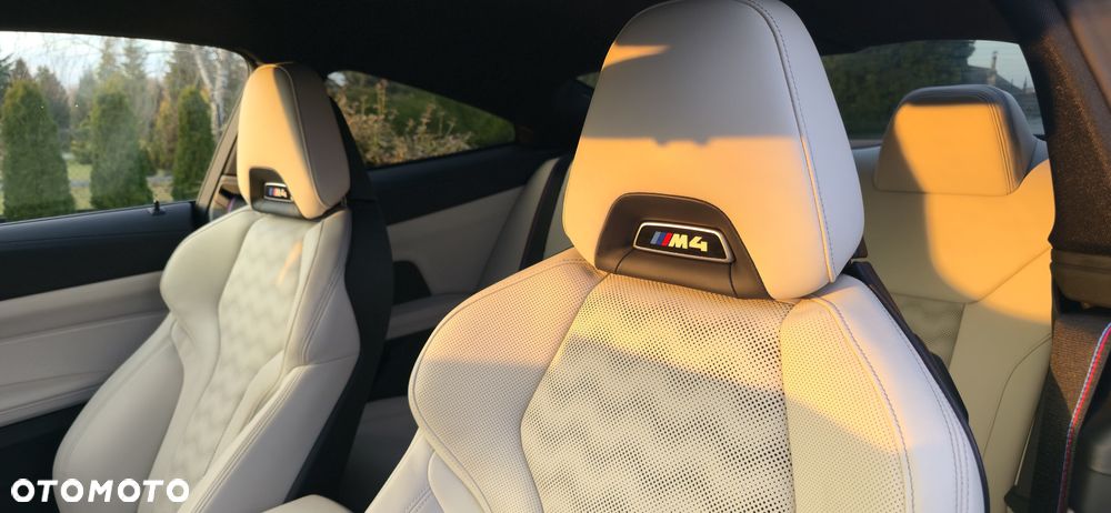 BMW M4 Competition M xDrive sport - 14