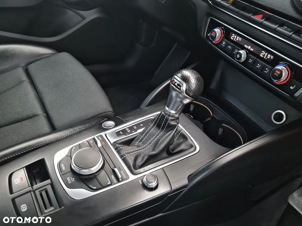 Audi A3 Sportback 2.0 TDI (clean diesel) quattro S tronic S line Sportpaket - 40