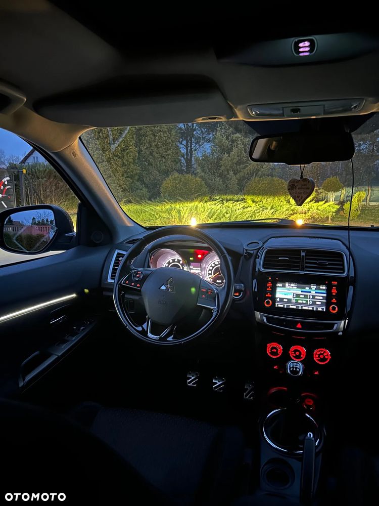 Mitsubishi ASX 1.6 Black Edition - 18