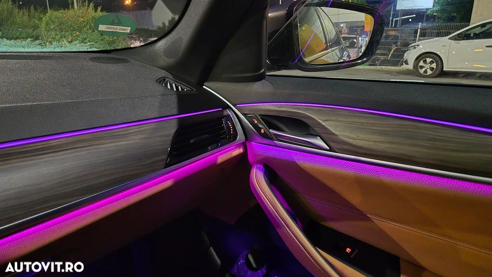 BMW Seria 5 540i xDrive AT - 9