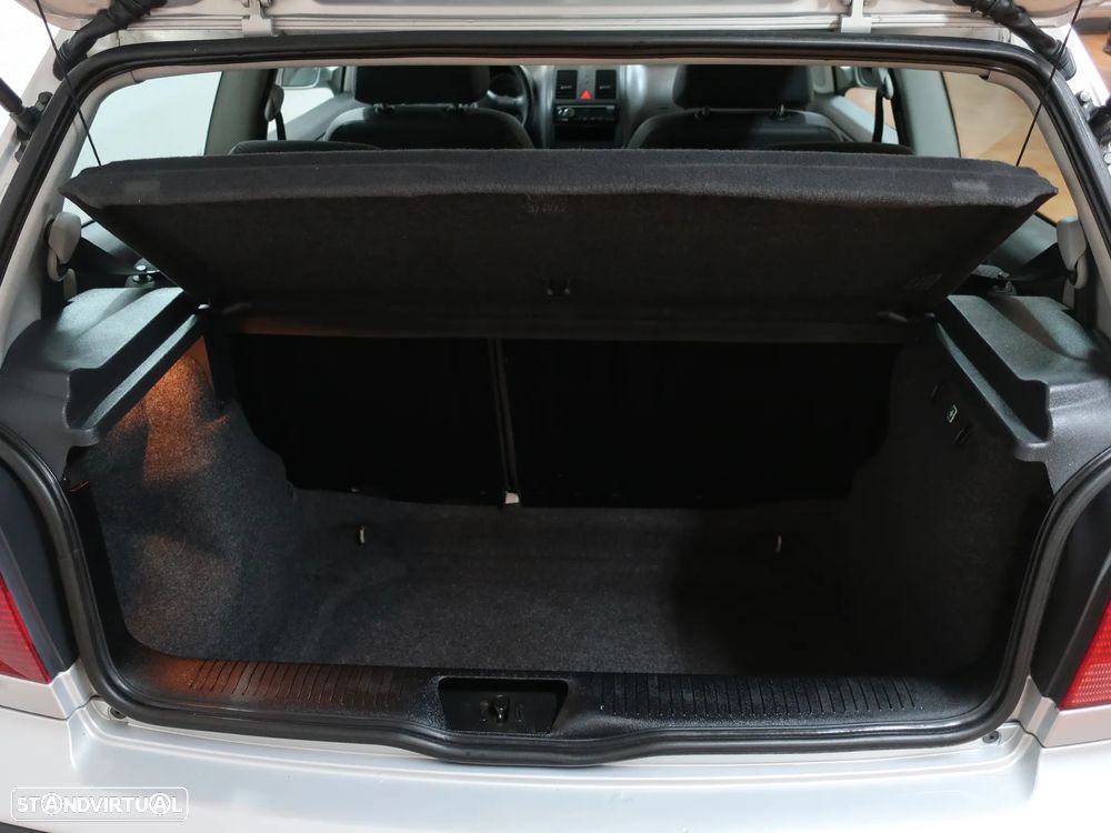 VW Polo 1.0 Confortline - 10