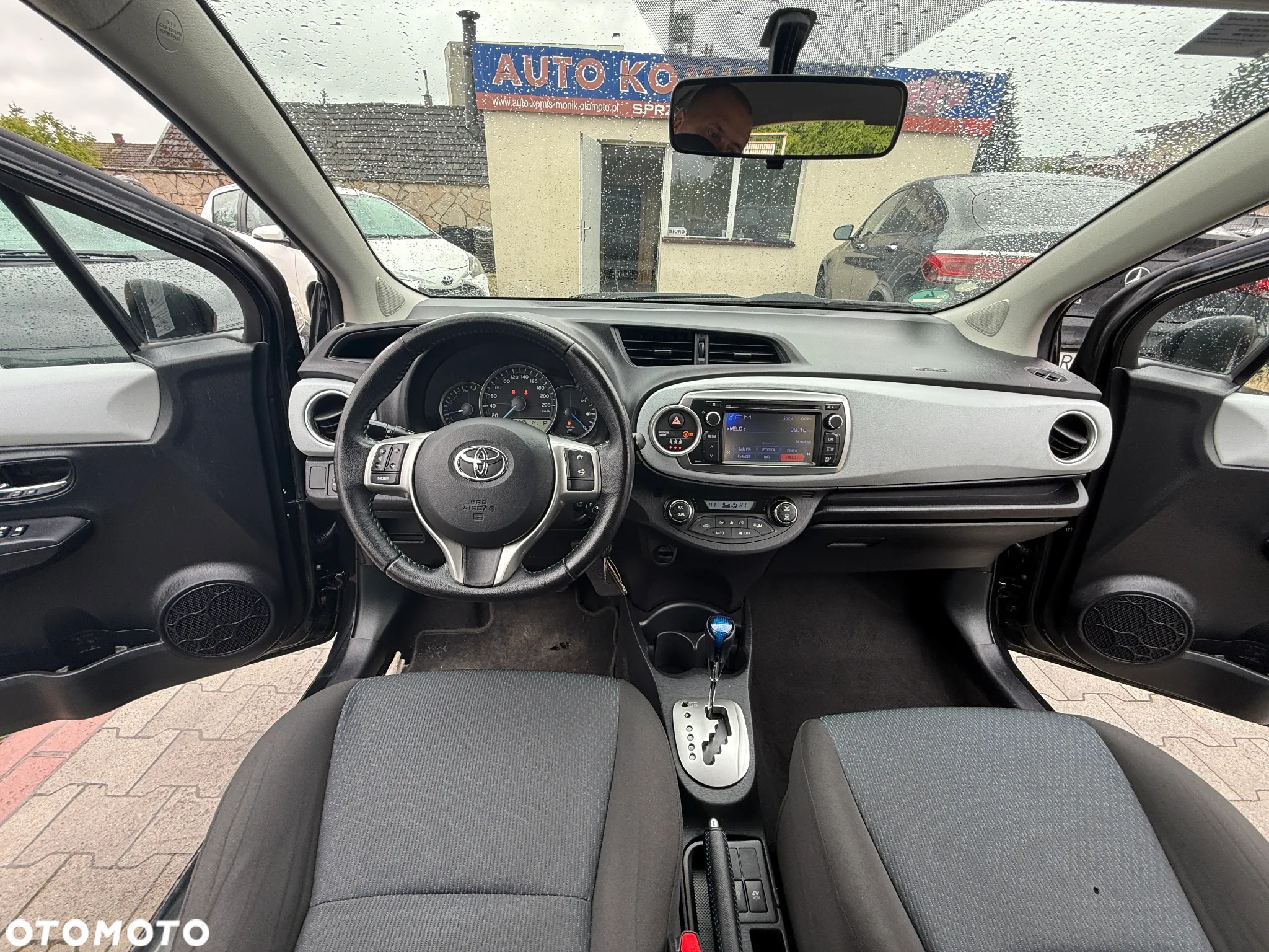 Toyota Yaris Hybrid 100 Dynamic - 5