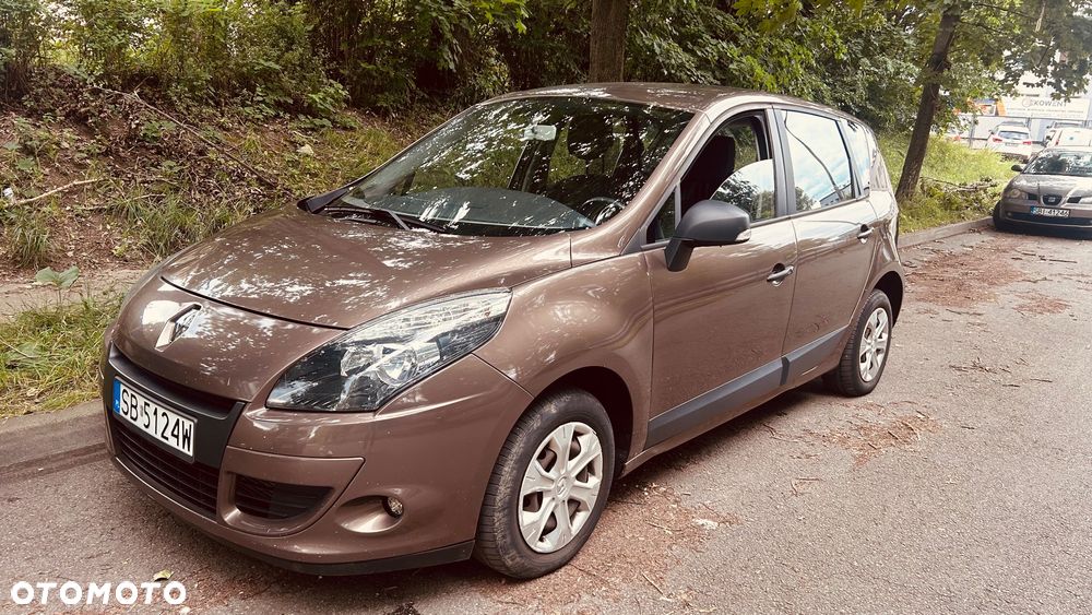 Renault Scenic 1.5 dCi Dynamique - 1