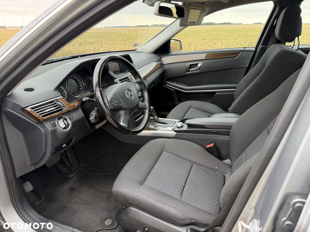 Mercedes-Benz Klasa E 220 CDI BlueEff Avantgarde - 7