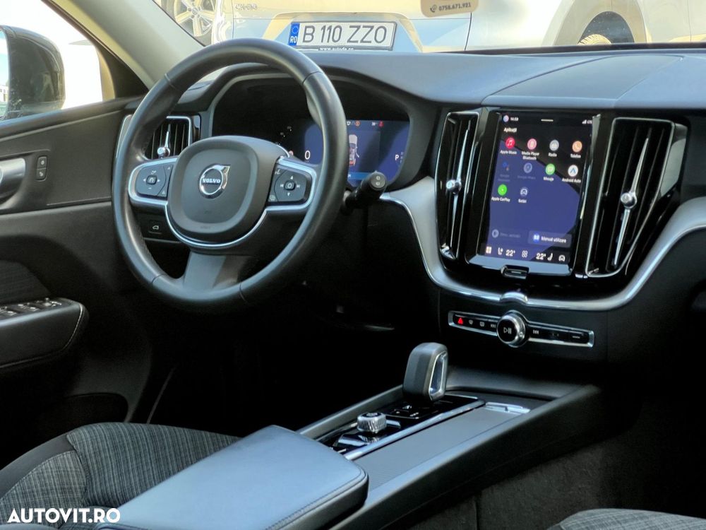 Volvo XC 60 B4 MHEV AT AWD Core - 9