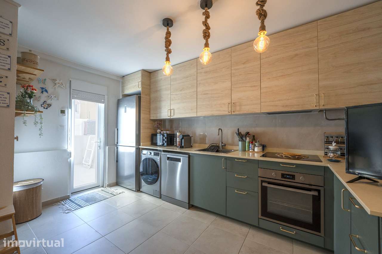 Apartamento T1 Totalmente Remodelado em São Sebastião, Setúbal; - Grande imagem: 2/12