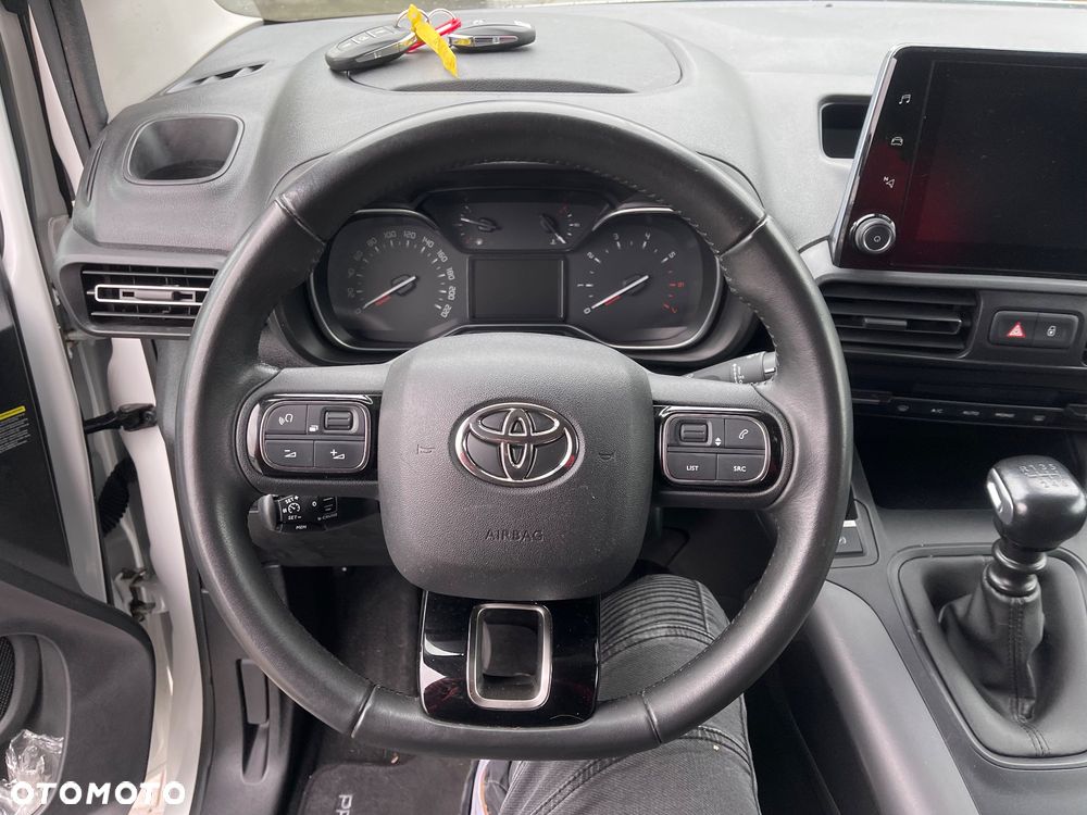 Toyota Proace City - 13