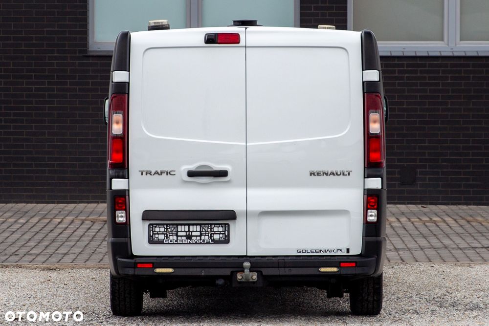 Renault Trafic L2H1 BRYGADOWY 5-OSÓB 125KM - 6