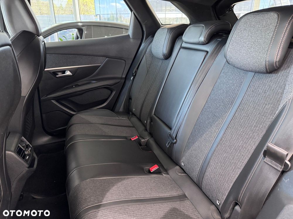 Peugeot 3008 - 13