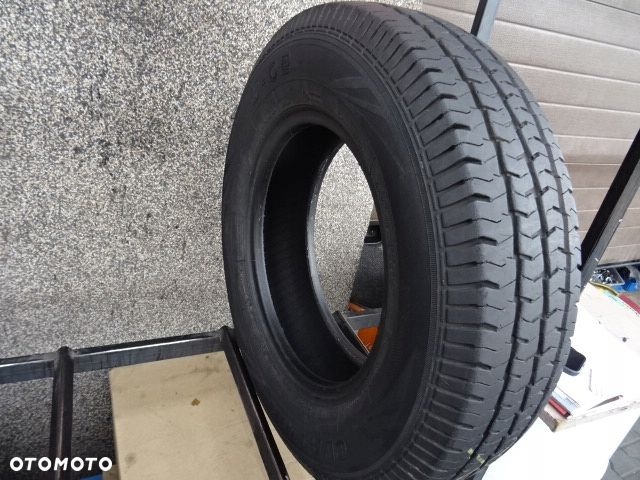 185/R14C 102/100R Ovation V-02 - 2