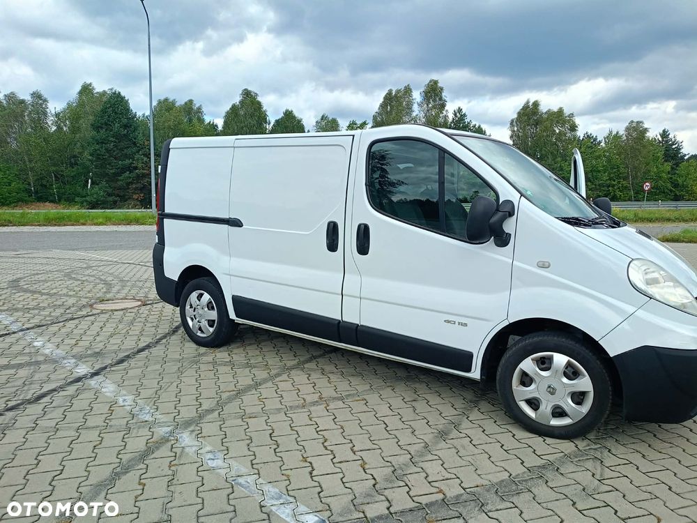 Renault Trafic - 2