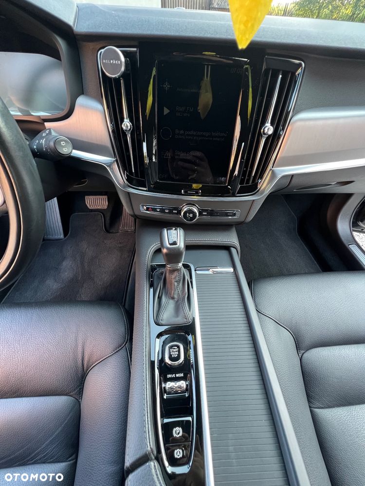 Volvo V90 D3 Geartronic Momentum Pro - 28