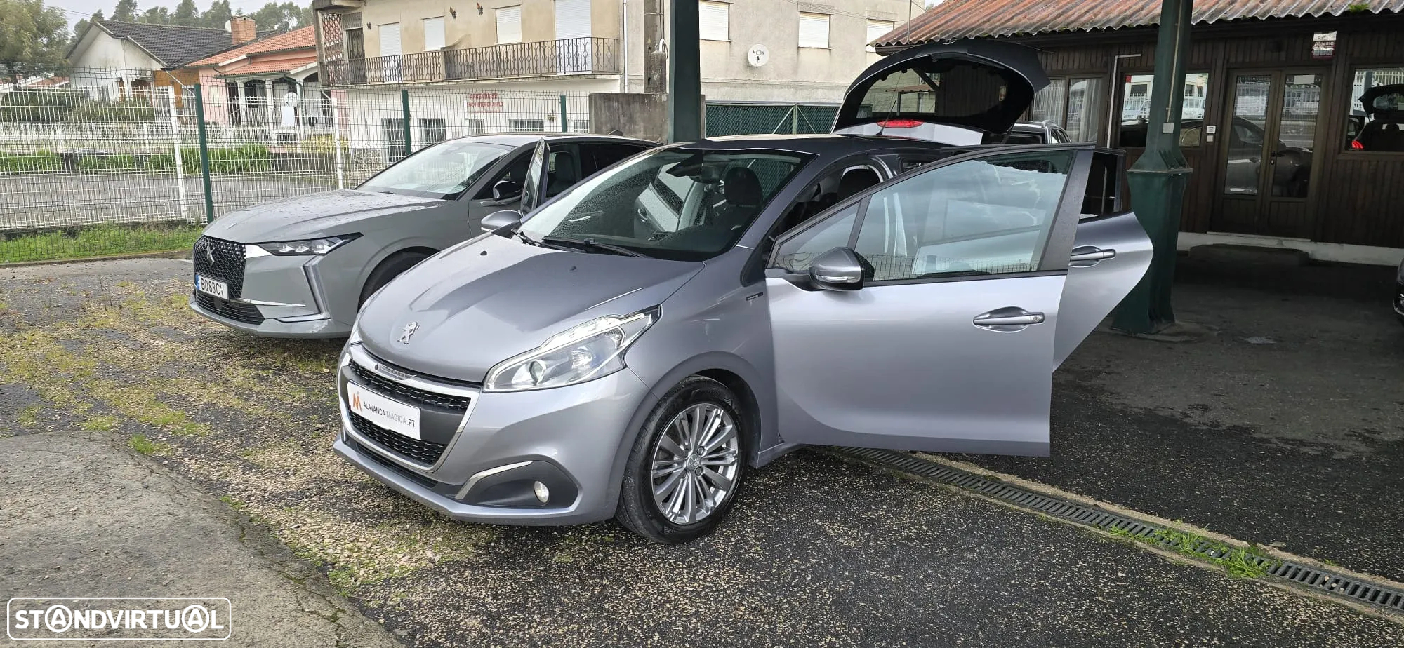 Peugeot 208 1.5 BlueHDi Signature - 25