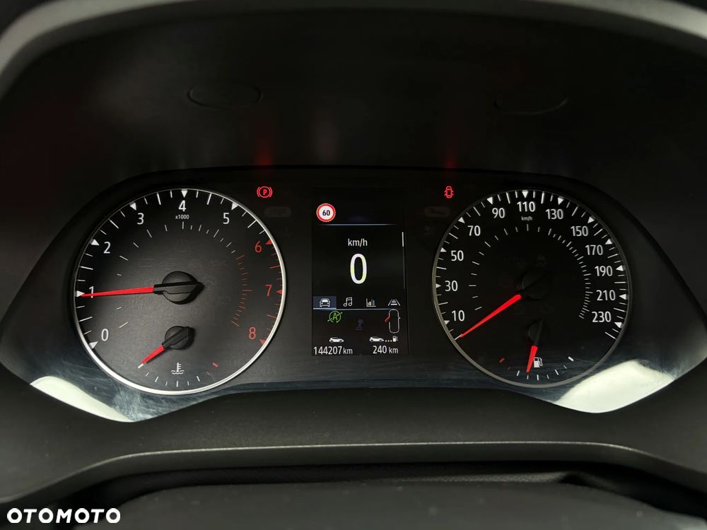 Renault Captur TCe 100 BUSINESS EDITION - 21