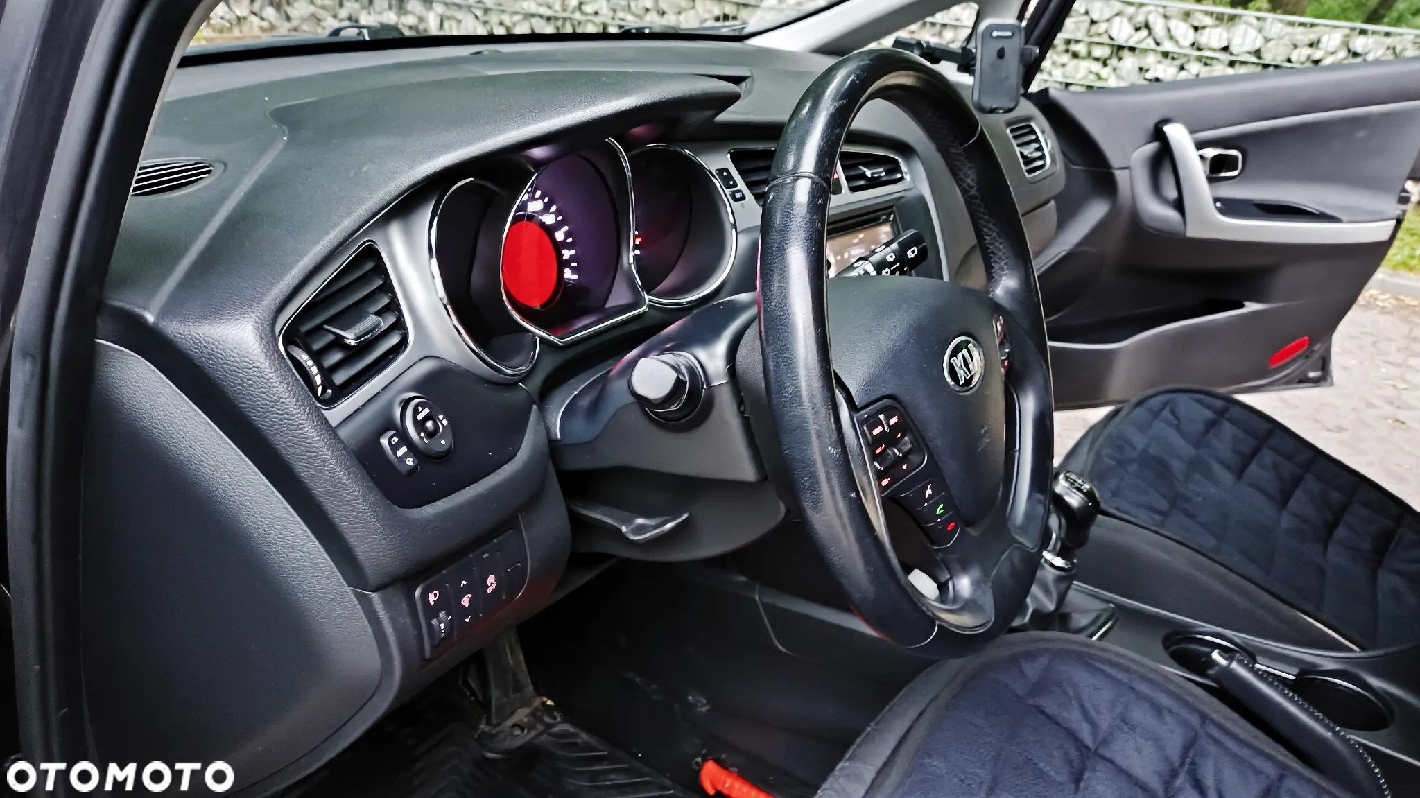 Kia Ceed - 6