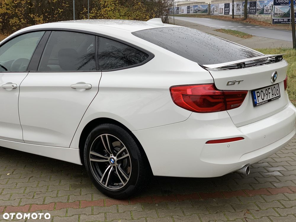 BMW 3 Series 2017 photo 4