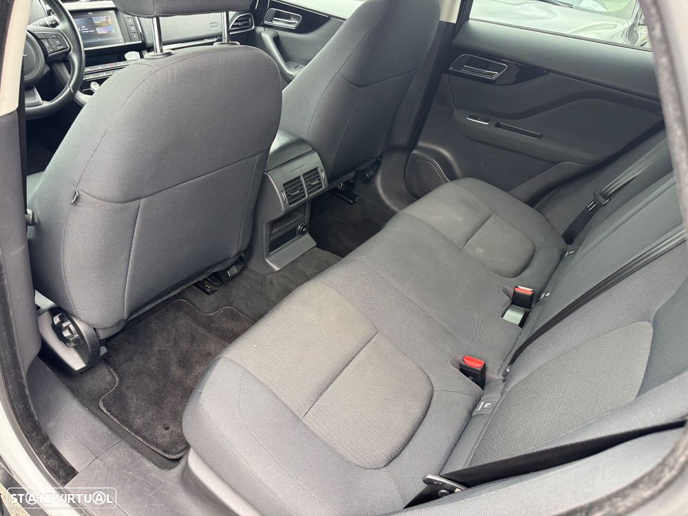 Jaguar F-Pace 2.0 i4D Pure - 10