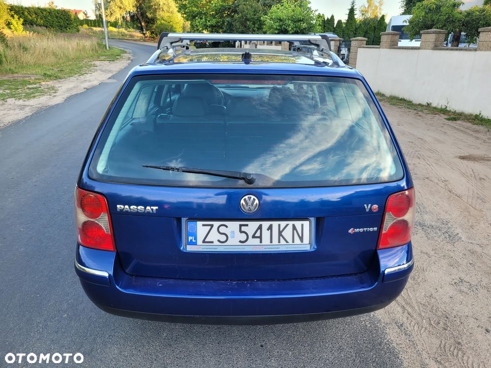 Volkswagen Passat 2.8 V6 4Mot Highline - 20