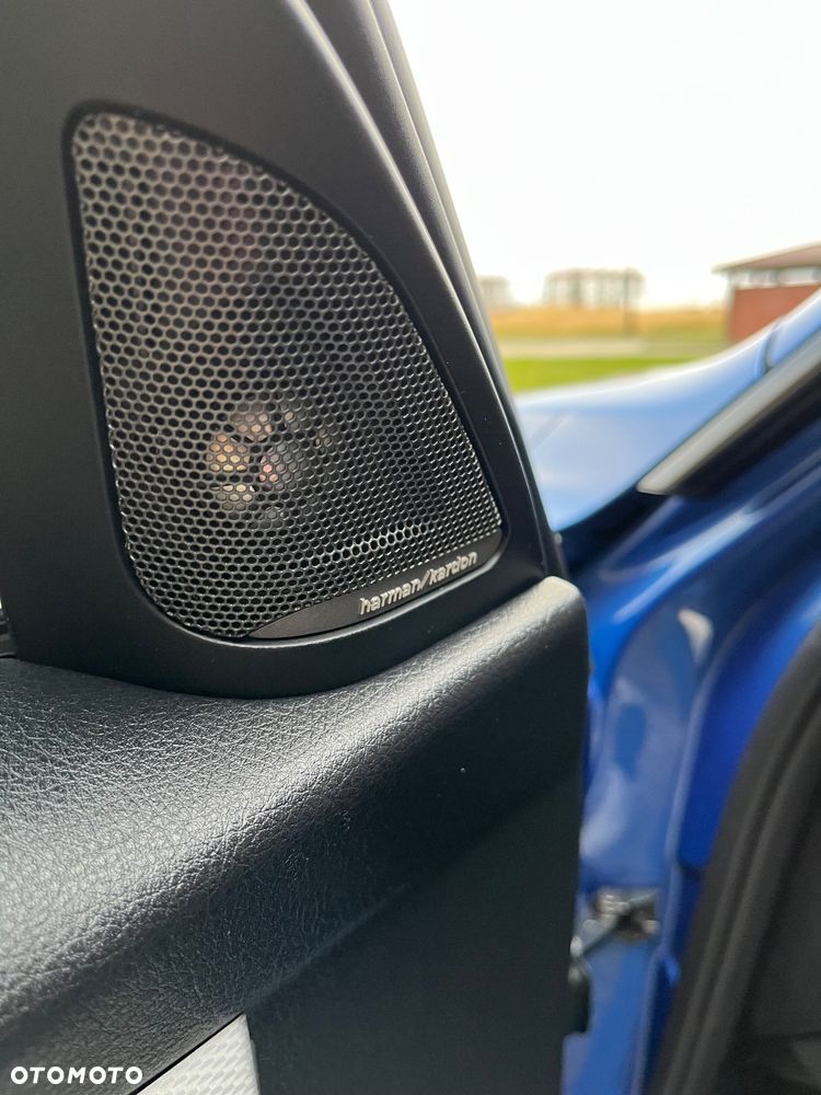 BMW Seria 3 335xi - 14