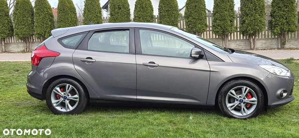 Ford Focus 1.6 TDCi DPF Champions Edition - 4