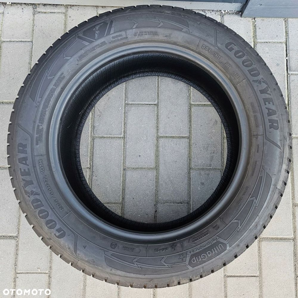 Goodyear Ultra Grip Performance  225/55R17 101 H BMW - 4