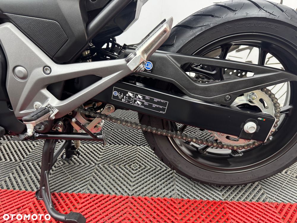 Honda NC - 19