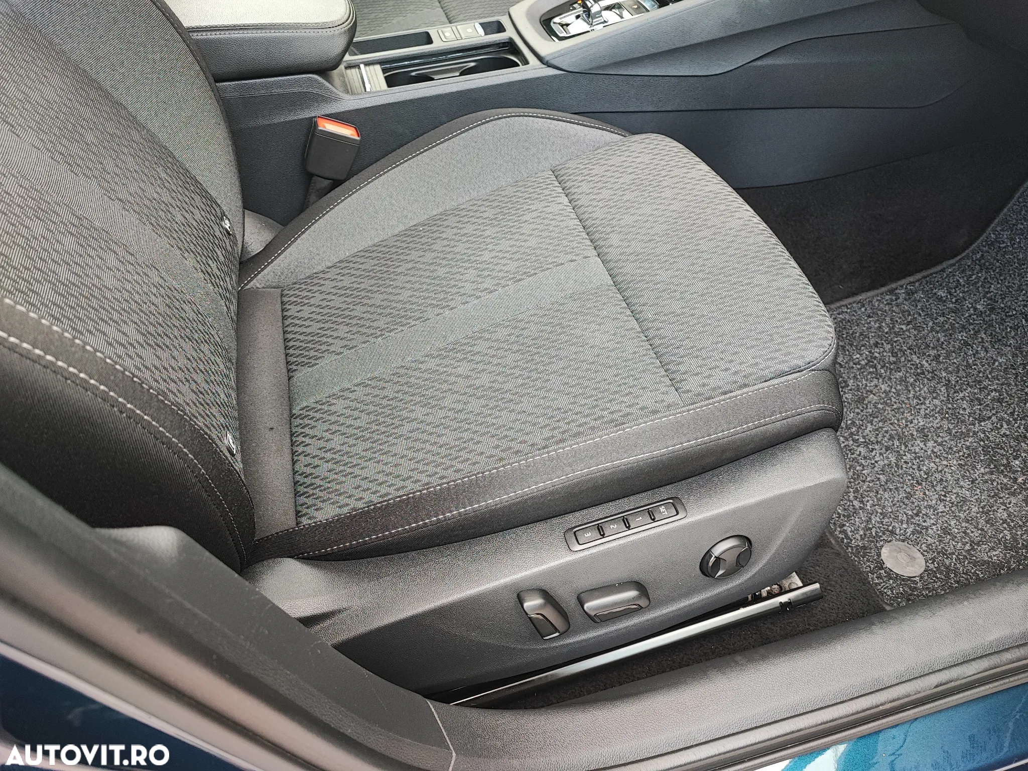 Skoda Octavia 2.0 TDI DSG Clever - 6