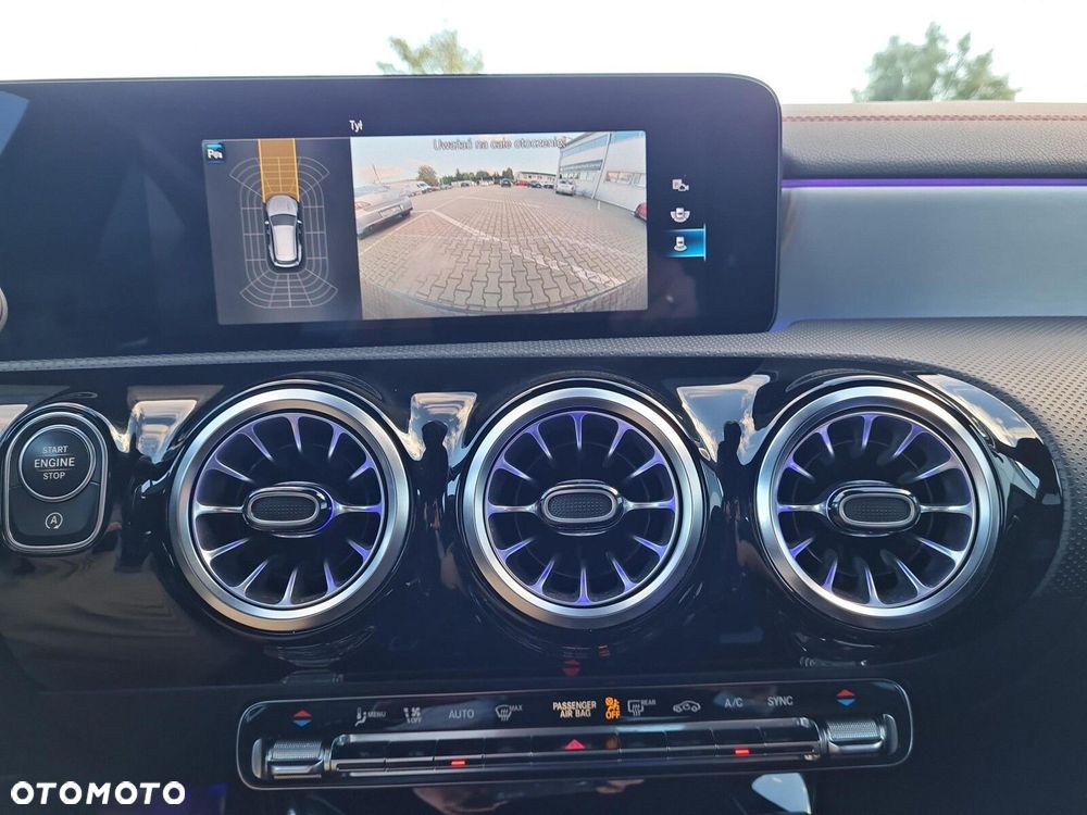 Mercedes-Benz CLA 200 AMG Line 7G-DCT - 26