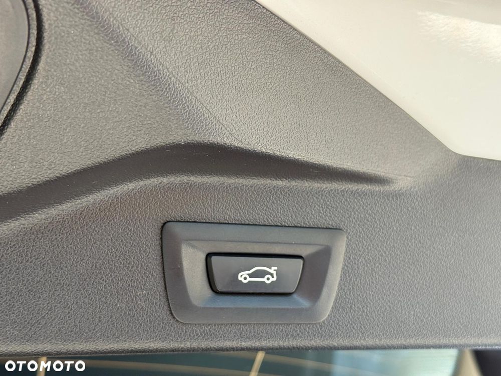 BMW X5 xDrive40i mHEV - 28