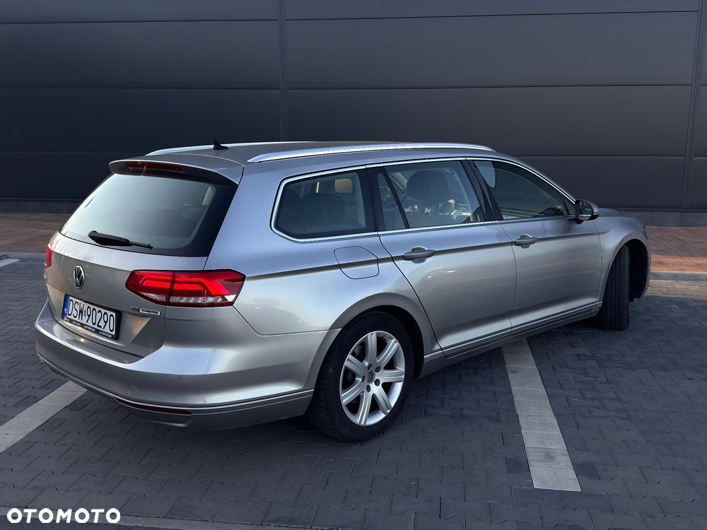 Volkswagen Passat 1.6 TDI (BlueMotion Technology) Comfortline - 17