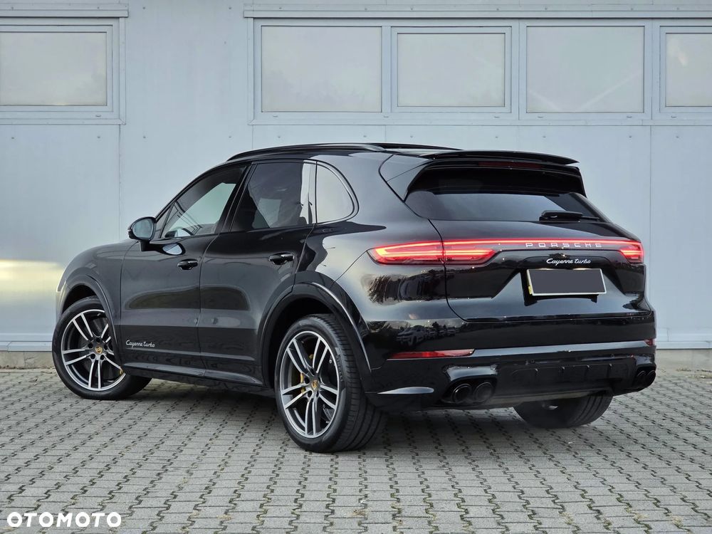 Porsche Cayenne - 4
