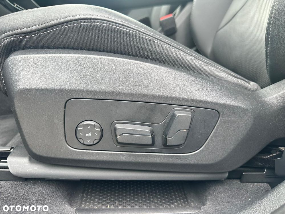 BMW X1 xDrive23i mHEV M Sport - 12