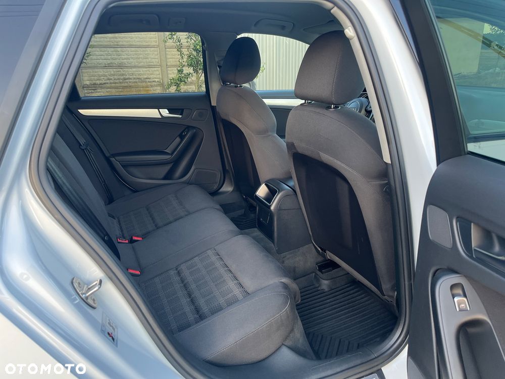 Audi A4 Avant - 10