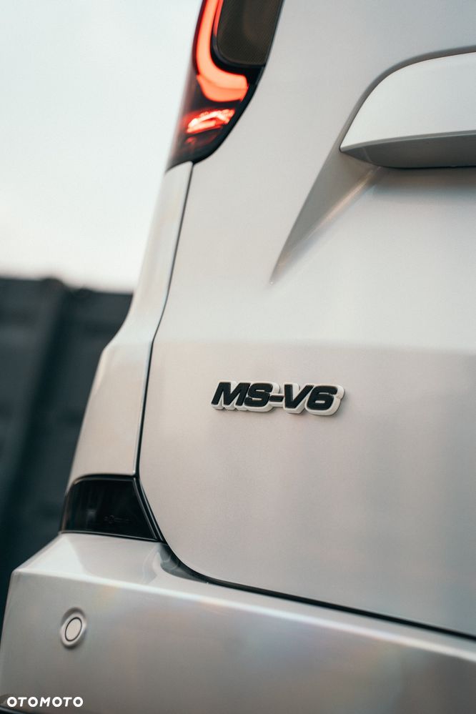 Volkswagen Caravelle 2.0 TDI L2 4Motion Life - 10