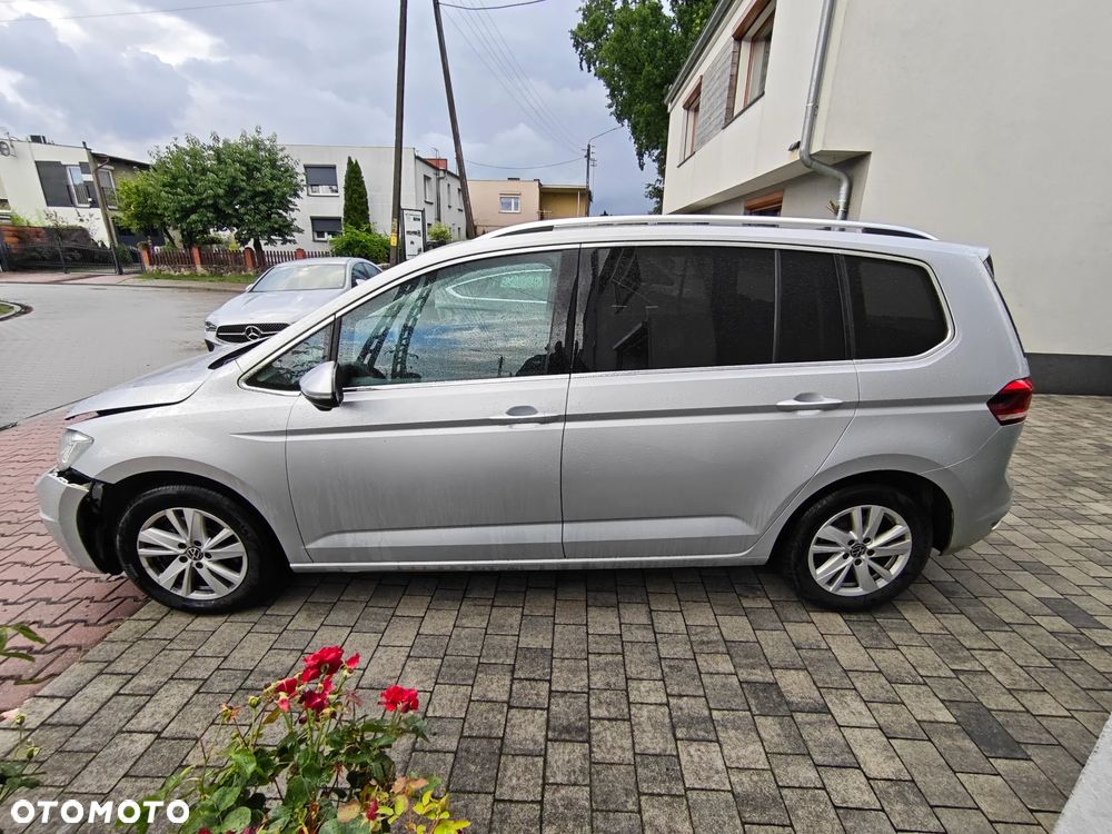 Volkswagen Touran 1.5 TSI ACT OPF Highline - 10