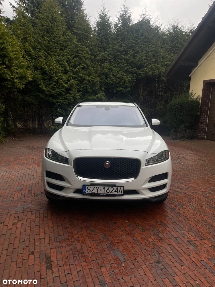 Jaguar F-Pace 30t AWD Portfolio - 1
