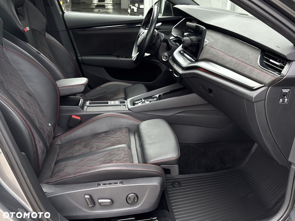 Skoda Octavia 2.0 TDI RS DSG - 9