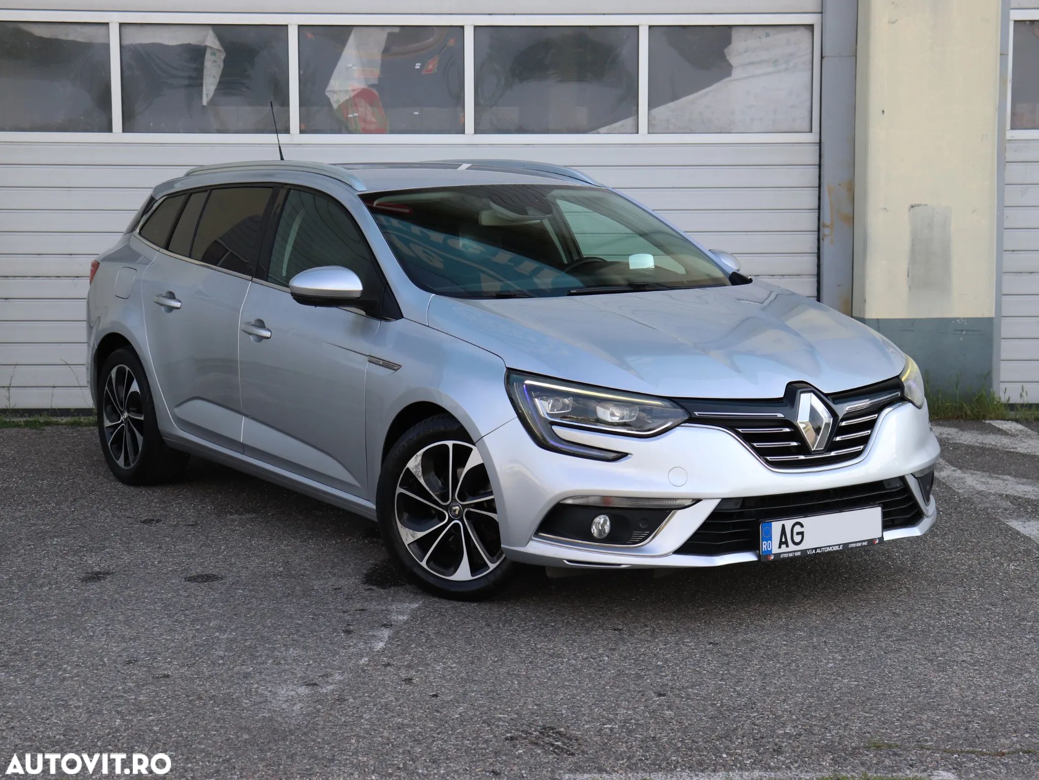 Renault Megane ENERGY dCi 110 EDC INTENS - 1