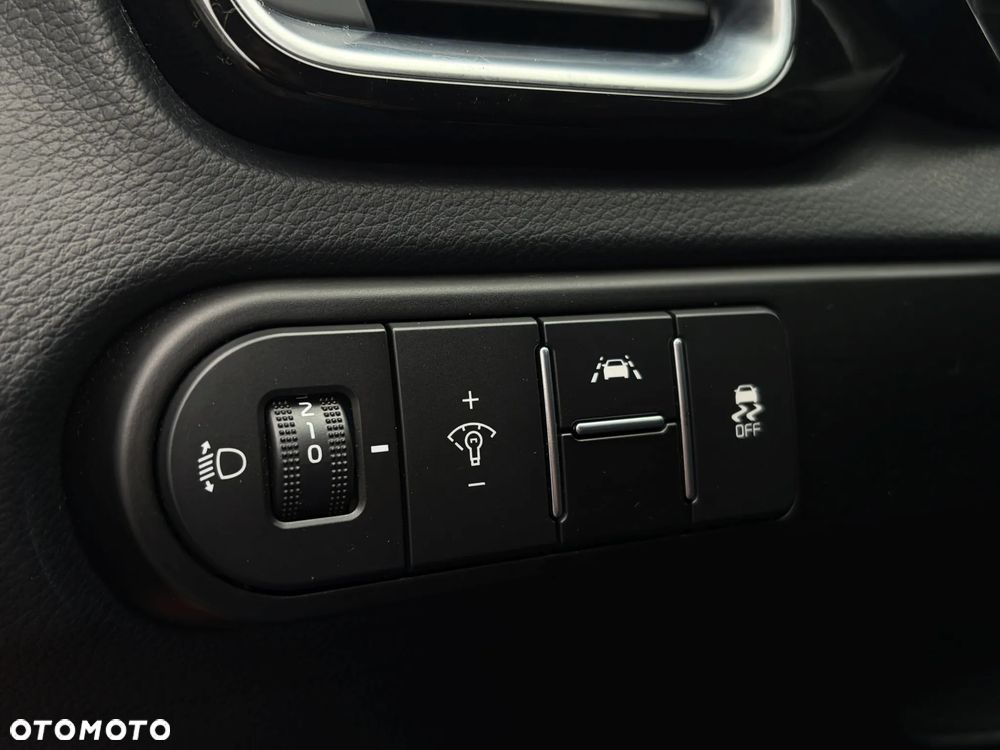 Kia Ceed - 31