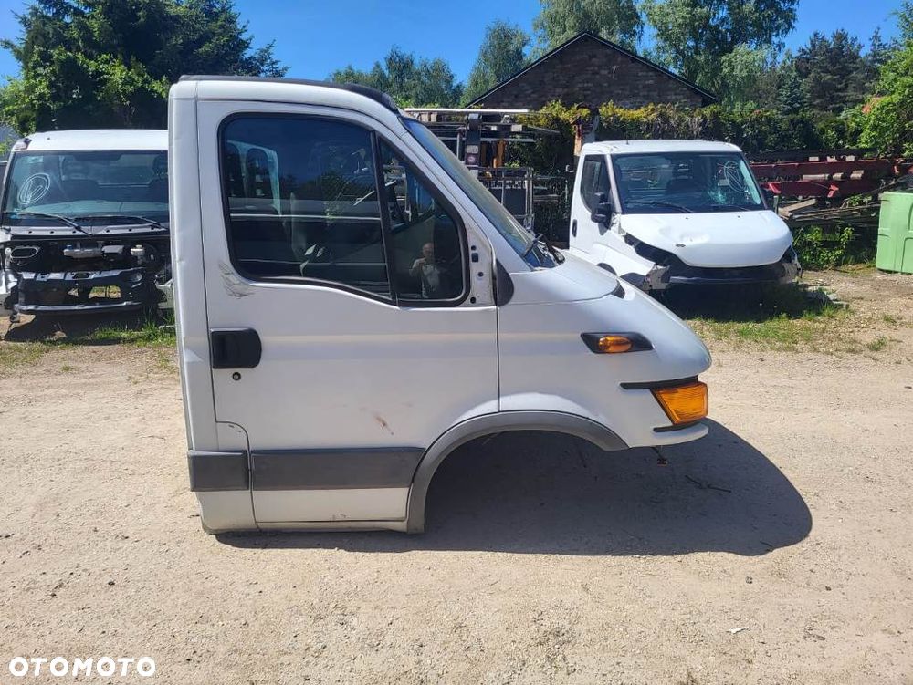 Kabina Iveco Daily 2004 nie Kompletna sanki resory kiper wywrot hds silnik - 5