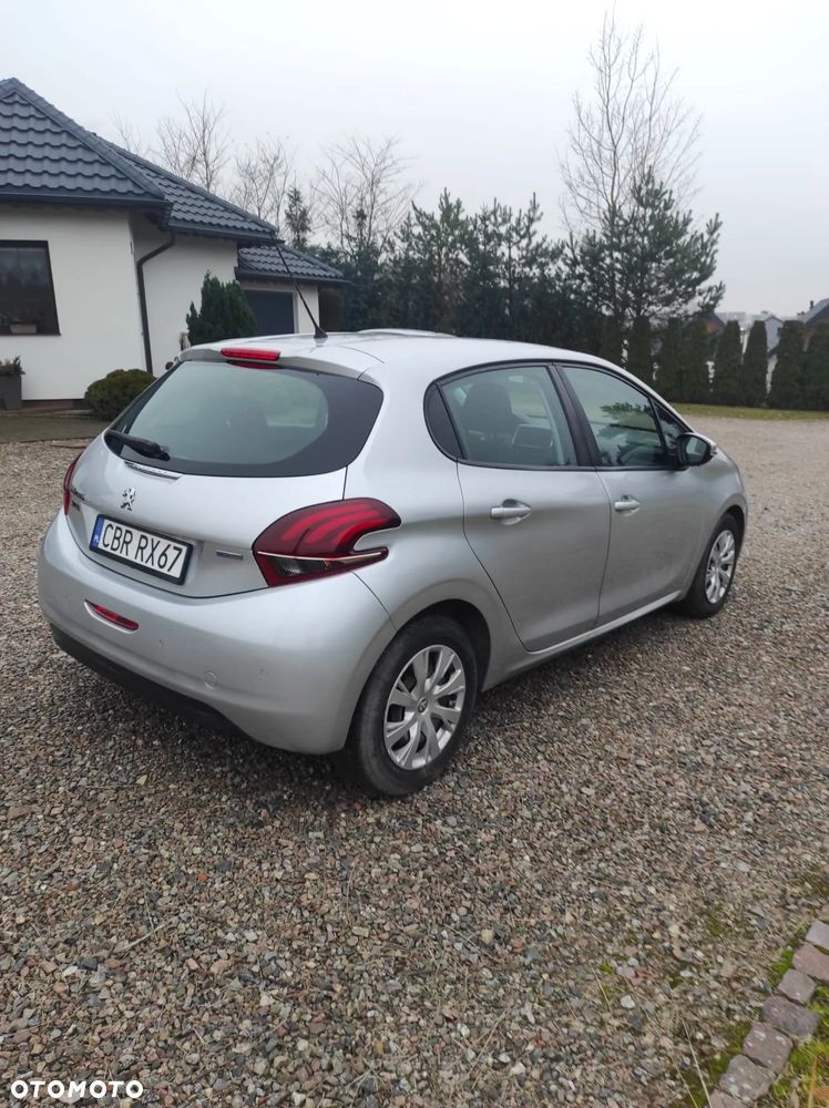 Peugeot 208 1.2 PureTech Style - 4
