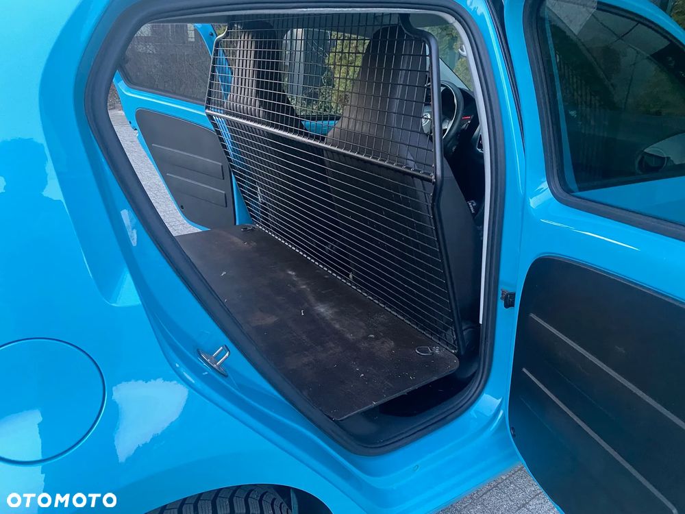 Volkswagen up! - 10
