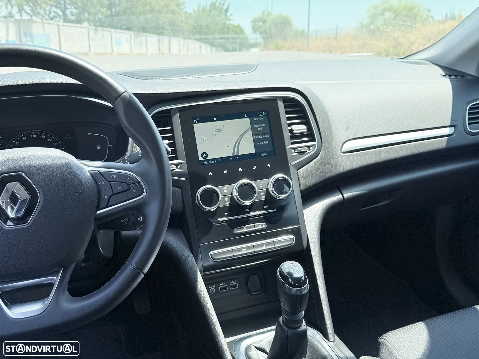 Renault Mégane 1.5 Blue dCi Limited - 6