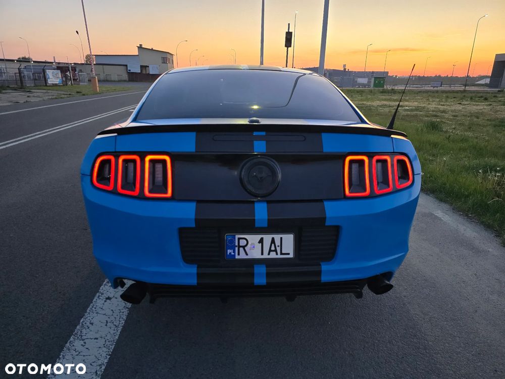 Ford Mustang 3.7 V6 Premium - 13