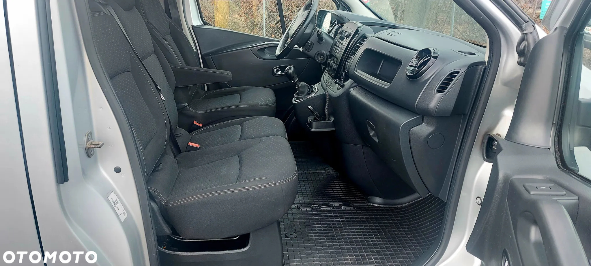 Opel VIVARO - 25