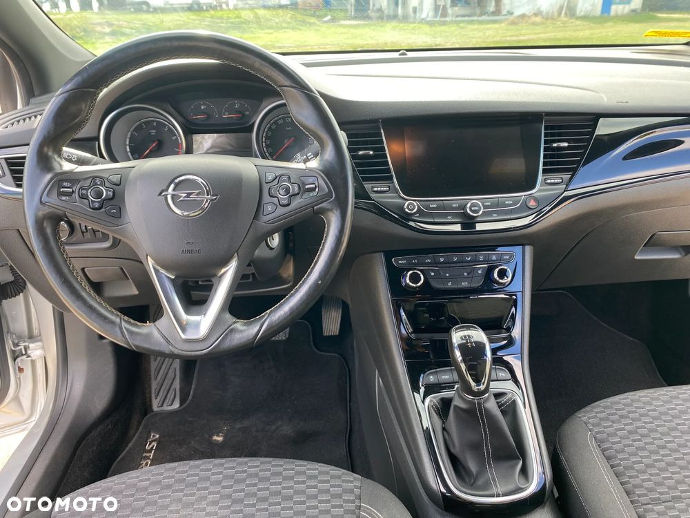 Opel Astra - 14