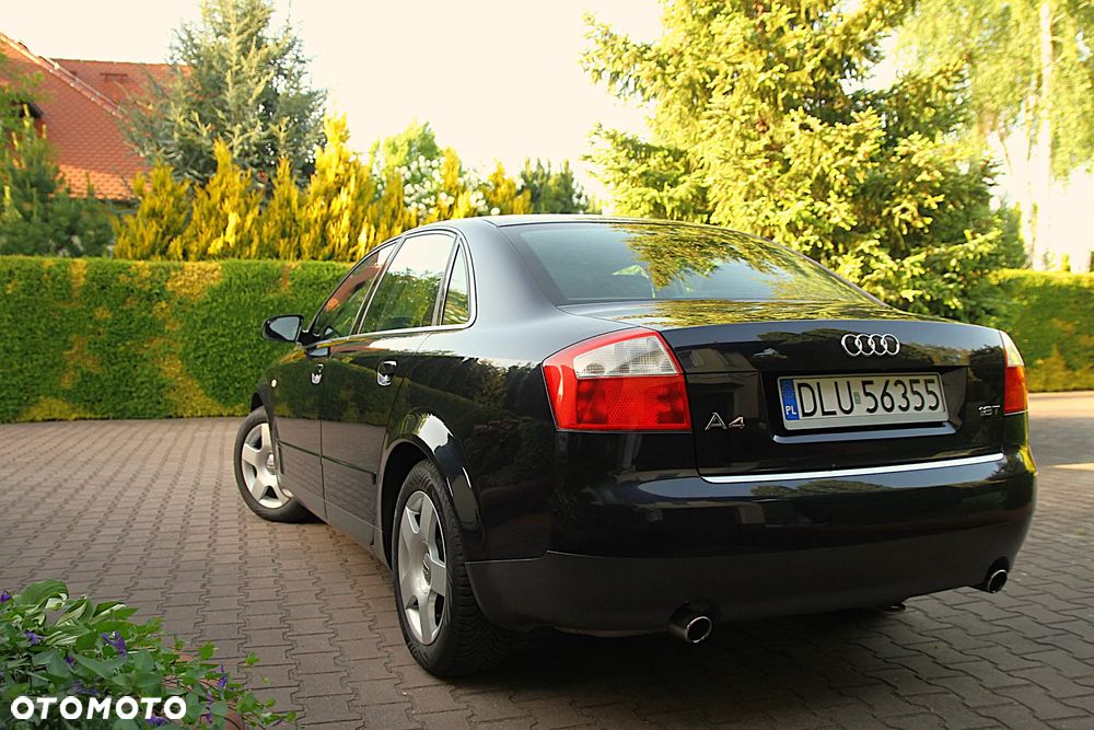 Audi A4 Limousine - 9