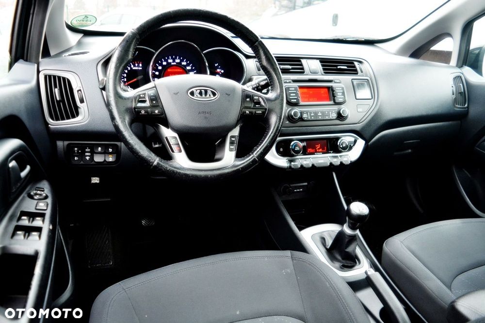Kia Rio 1.2 Attract - 22