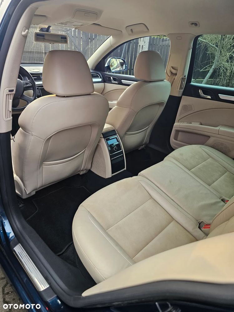 Skoda Superb 2.0 TDI 4x4 Elegance - 11