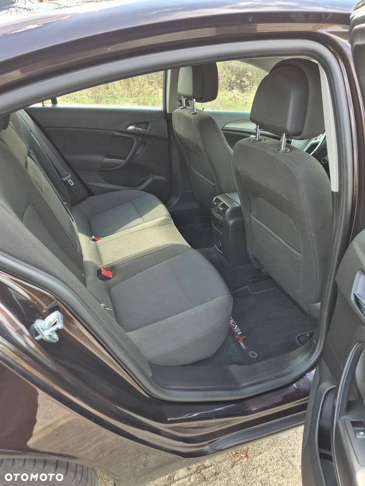 Opel Insignia 1.8 - 11